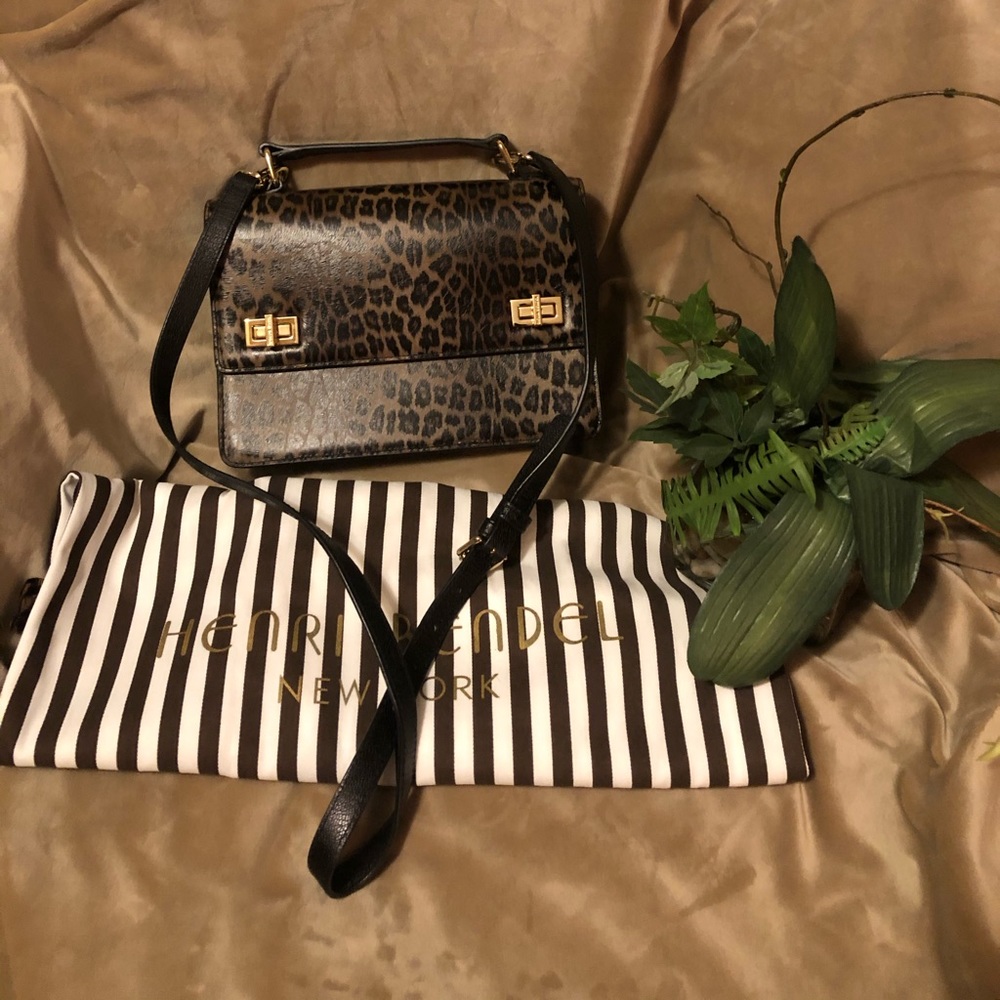 🔥BLACK FRIDAY SALE💥 🌹 SALE Today only SaleNew Henri Bendel Vintage Schoolbag